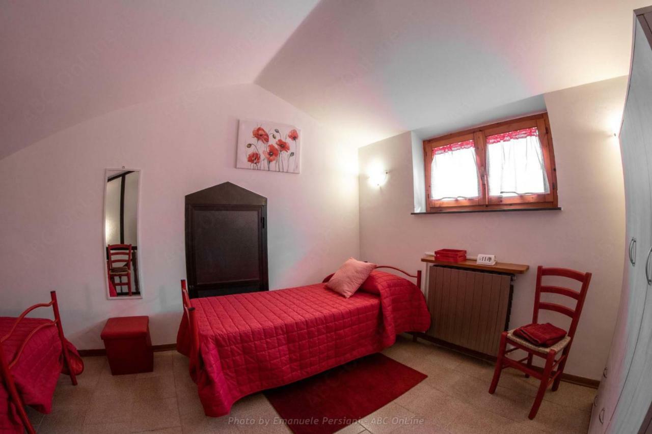 Casa Vacanze Nonna Angela 노르시아 외부 사진