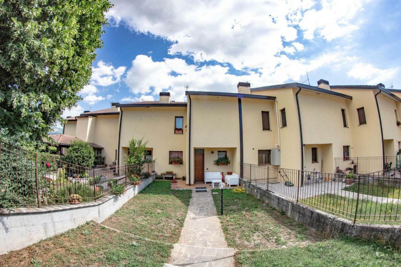 Casa Vacanze Nonna Angela 노르시아 외부 사진