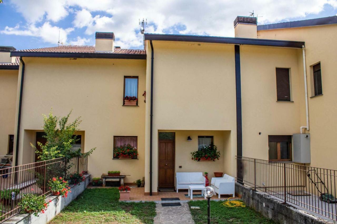 Casa Vacanze Nonna Angela 노르시아 외부 사진